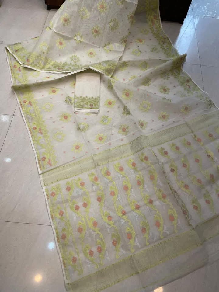 Off White Soft Joriwork Jamdani Sari With Blouse Piece