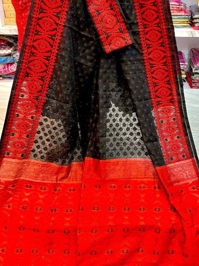 Barfi Soft Dhakai Jamdani Sari with Blouse Piece - Black - Image 2