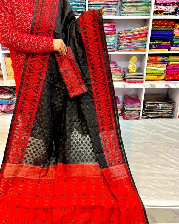 Barfi Soft Dhakai Jamdani Sari with Blouse Piece - Black