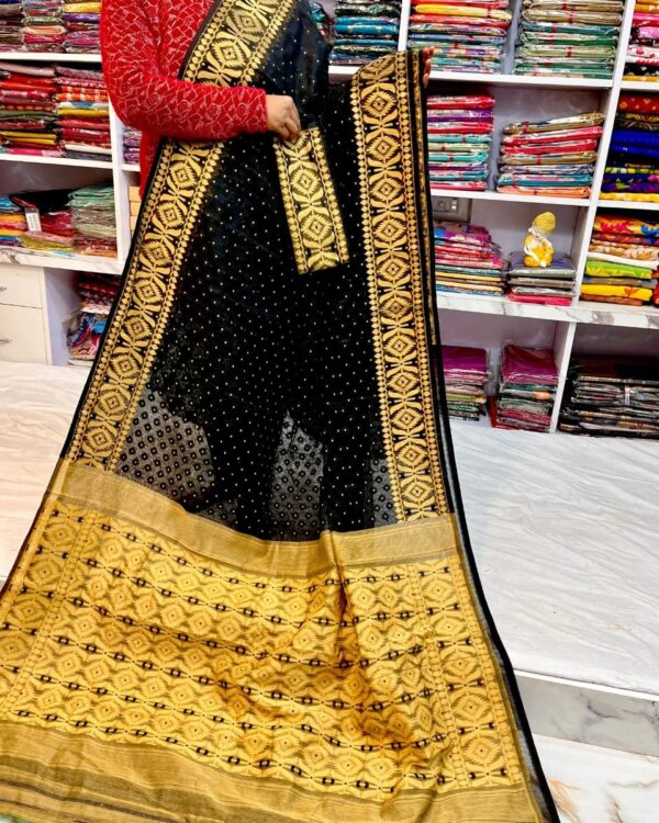 Barfi Soft Dhakai Jamdani Sari with Blouse Piece - Black