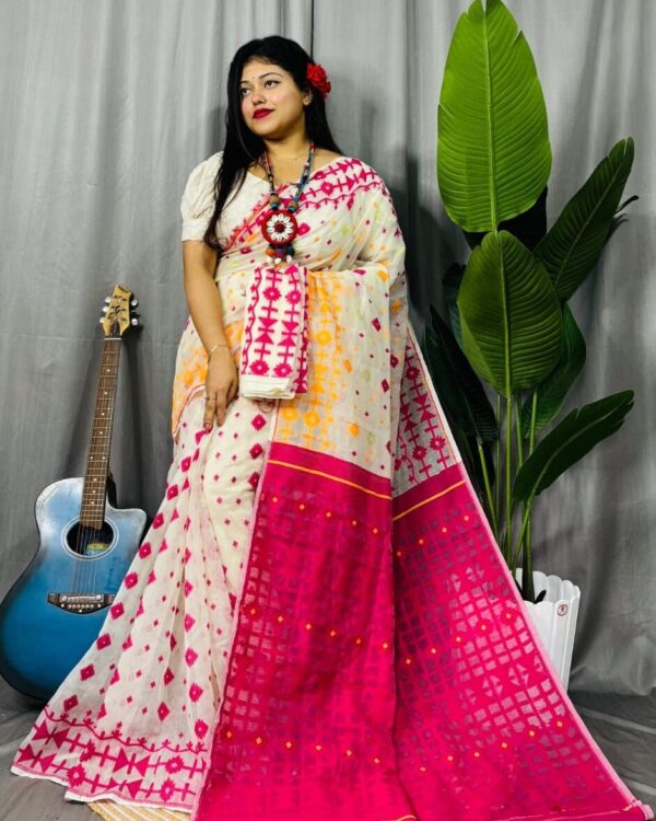 Cream Soft Ganga Jamuna Jamdani Sari With Blouse Piece