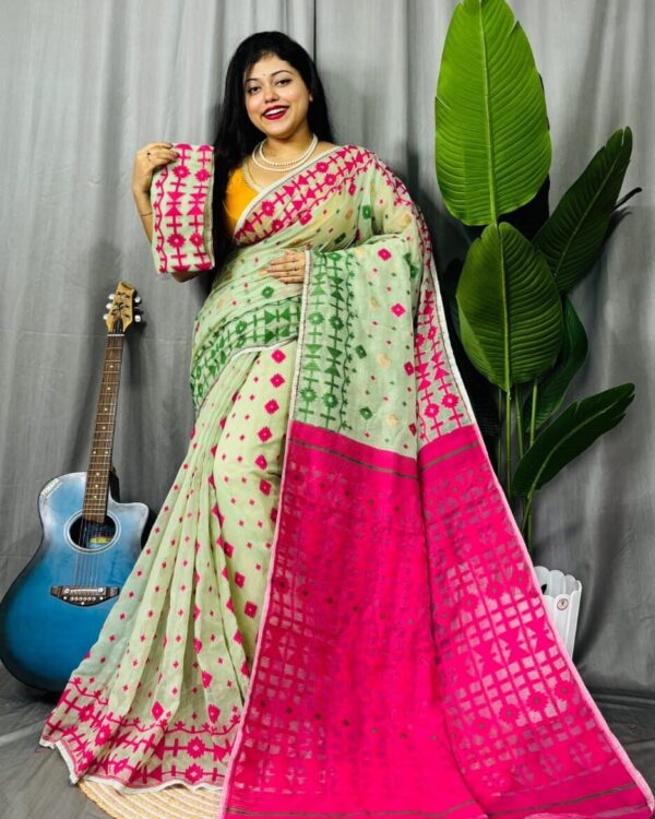 Cream Soft Ganga Jamuna Jamdani Sari With Blouse Piece