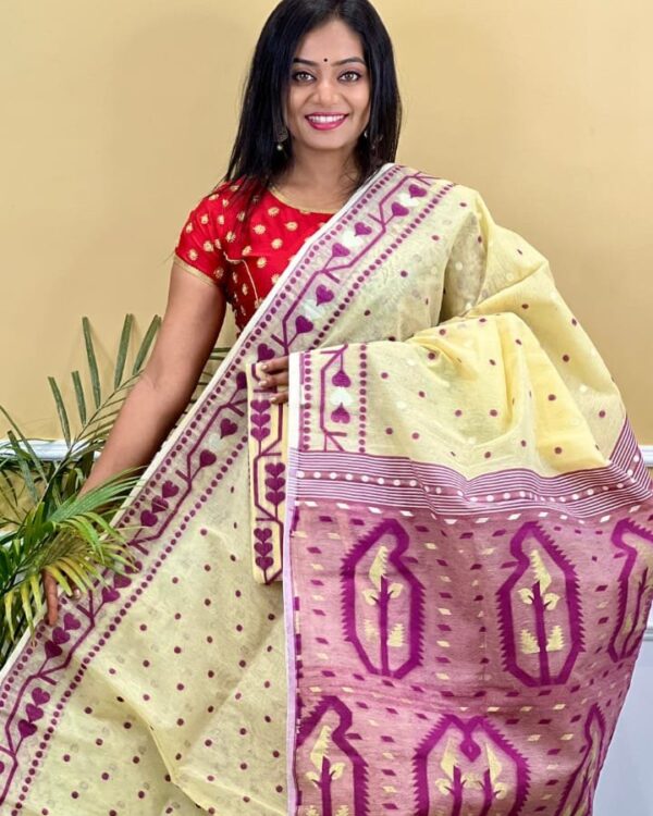 Buti Soft Dhakai Jamdani Saree with Blouse Piece - Deep Cream
