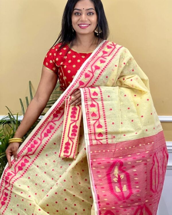 Buti Soft Dhakai Jamdani Saree with Blouse Piece - Deep Cream