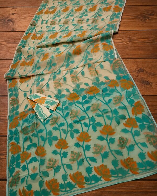 Water Lily Soft Dhakai Jamdani Saree with Blouse Piece - Deep Cream