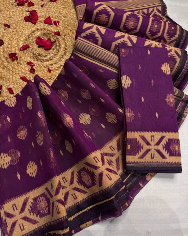 Barfi Buti Soft Dhakai Jamdani Sari with Blouse Piece - Grape