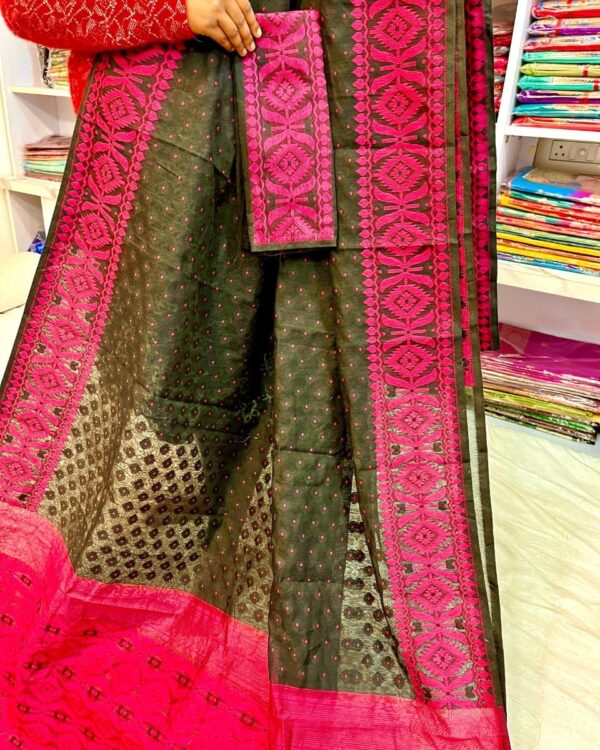 Barfi Soft Dhakai Jamdani Sari with Blouse Piece - Hemlock