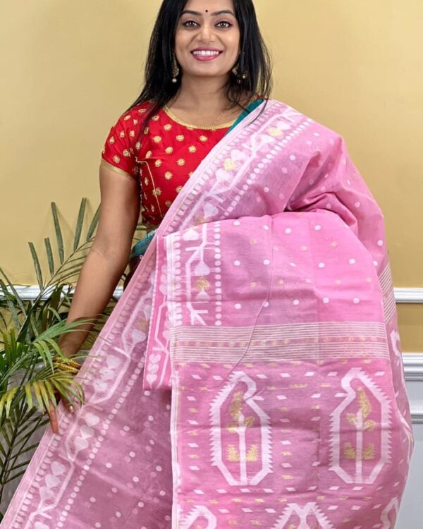 Buti Soft Dhakai Jamdani Saree with Blouse Piece - Lavender Rose