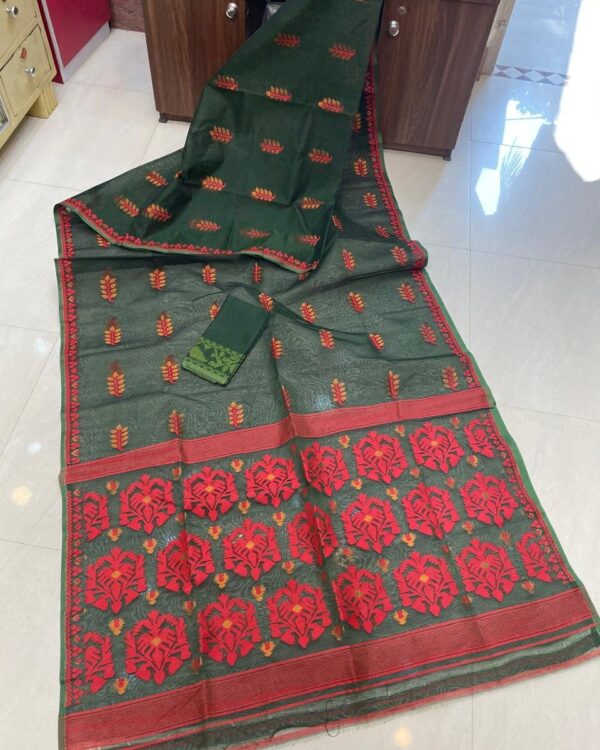 Soft Dhakai Jamdani Saree with Blouse Piece - Lunar Green