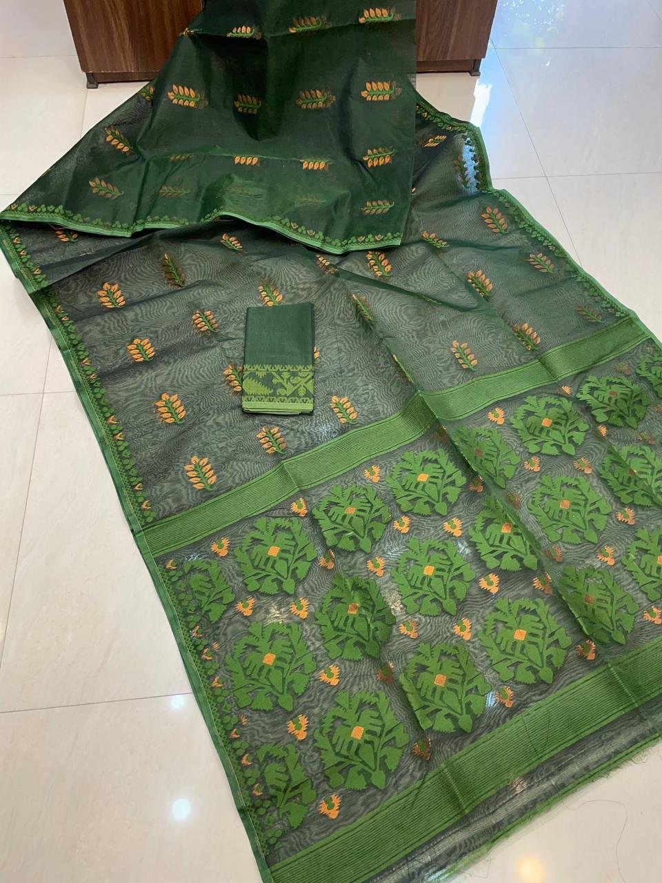 Soft Dhakai Jamdani Saree with Blouse Piece - Lunar Green - Image 2