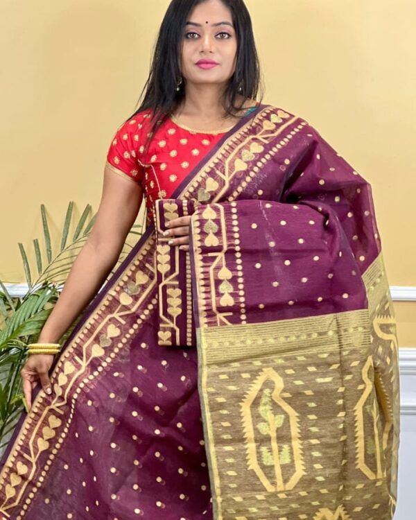 Buti Soft Dhakai Jamdani Saree with Blouse Piece - Maroon