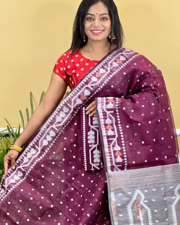 Buti Soft Dhakai Jamdani Saree with Blouse Piece - Maroon