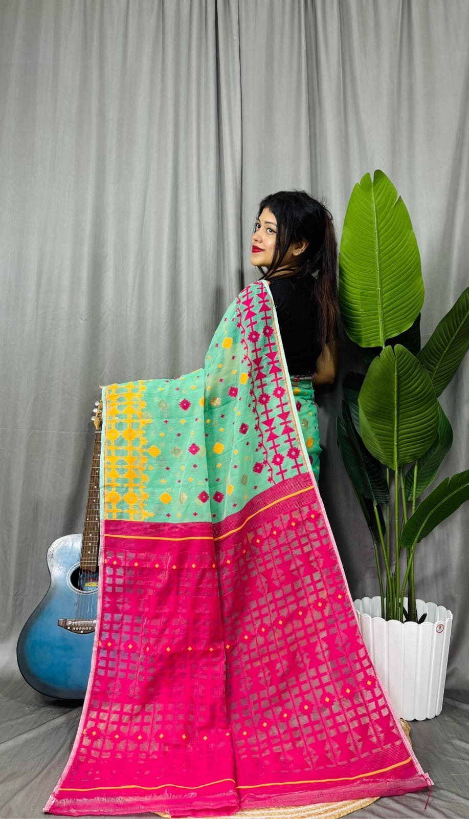 Pale Teal Soft Ganga Jamuna Jamdani Sari With Blouse Piece - Image 2