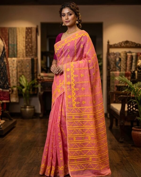 Nayan Tara Soft Dhakai Jamdani Saree - Pastel Red