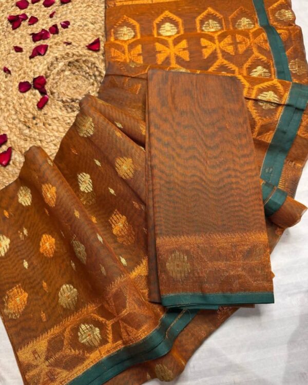 Barfi Buti Soft Dhakai Jamdani Sari with Blouse Piece - Red Beech
