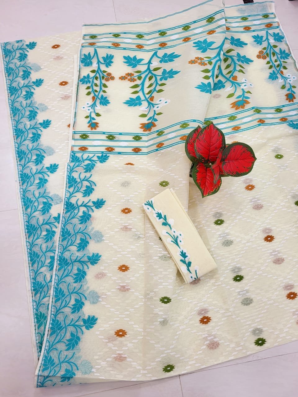 Nayan Tara Soft Dhakai Jamdani Sari with Blouse Piece - White Rock - Image 2