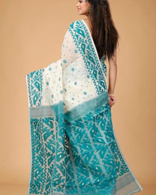 Off White Soft Buti Korat Jamdani Saree With Blouse Piece