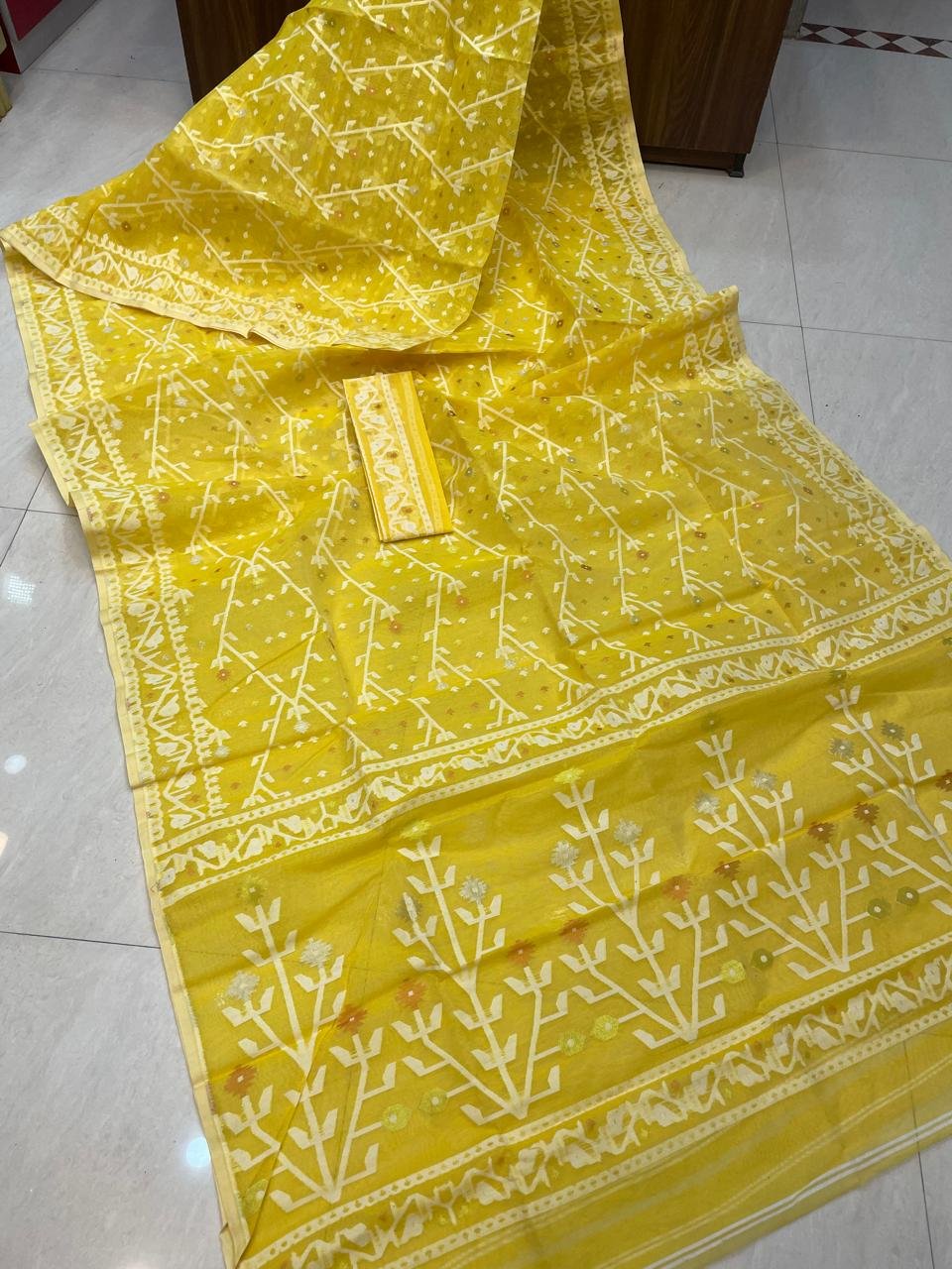 Shiuli Dhakai Jamdani Sari with Blouse Piece - Yellow